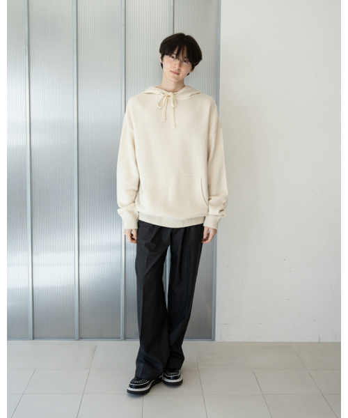 ASTLAY(アストレイ)の「Lambswool Hood Sweater (Cream/Navy)(パーカー・メンズ・その他・3/2)」の9枚目の写真