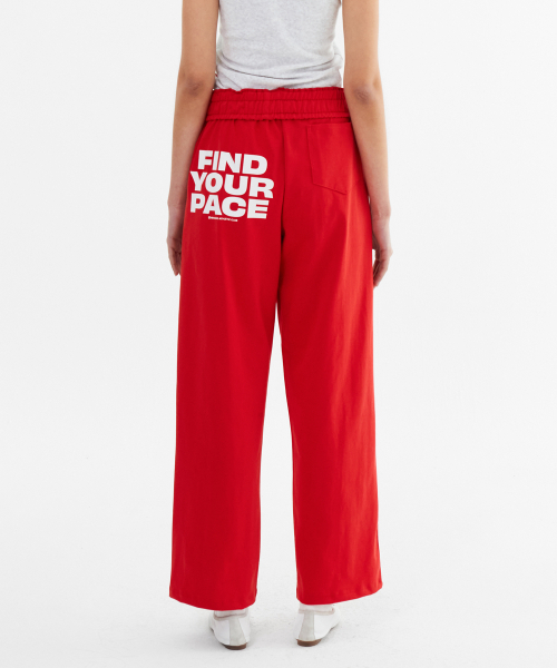 MENASOO（ミナス）の「Line Point Pin Tuck Cotton Pants_Red（スウェットパンツ・レディース・レッド・2/1）」の5枚目の写真