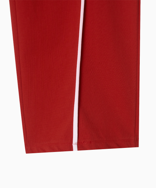 MENASOO（ミナス）の「Line Point Pin Tuck Cotton Pants_Red（スウェットパンツ・レディース・レッド・2/1）」の15枚目の写真