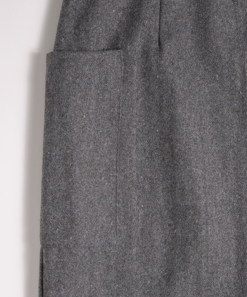 MUHET(ミュエータ)の「wool-blend tie-waist pocket skirt / ウールブレンドポケットスカート(スカート・レディース・グレー/ネイビー・LARGE/MEDIUM)」の15枚目の写真