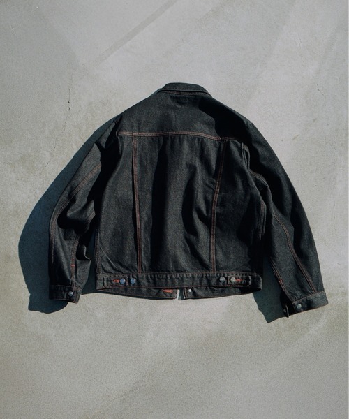 Camphor wood（カンファーウッド）の「【 Wrangler × CamphorWood 】custom 2way trucker denim jacket【124MJ×24MJZ】/ 【ラングラーコラボレーション】カスタム2WAYデニムジャケット（その他アウター・メンズ・ブラック系1・SMALL/MEDIUM/LARGE）」の4枚目の写真