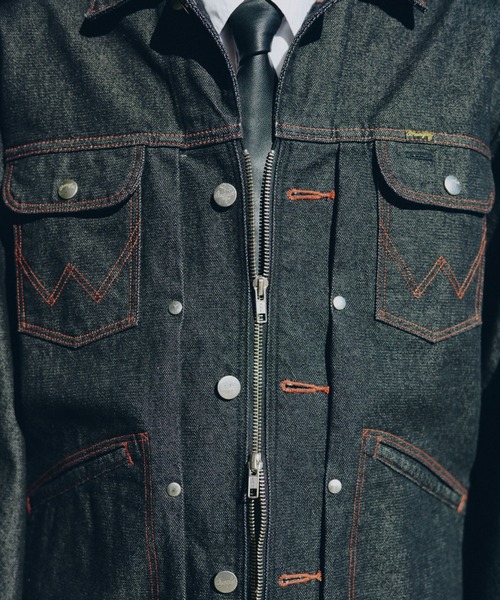 Camphor wood（カンファーウッド）の「【 Wrangler × CamphorWood 】custom 2way trucker denim jacket【124MJ×24MJZ】/ 【ラングラーコラボレーション】カスタム2WAYデニムジャケット（その他アウター・メンズ・ブラック系1・SMALL/MEDIUM/LARGE）」の11枚目の写真