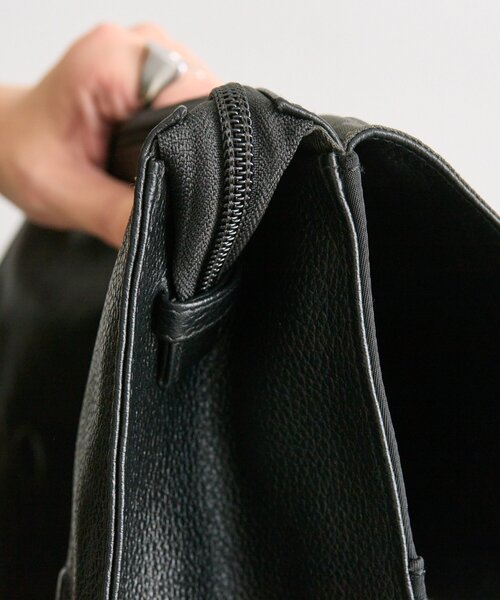 本革/A4サイズ対応》レザーフラップリュック（バックパック/リュック