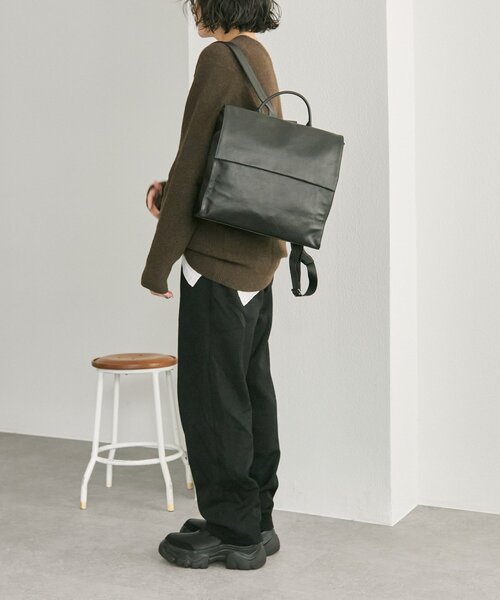 セール】《本革/A4サイズ対応》レザーフラップリュック（バックパック