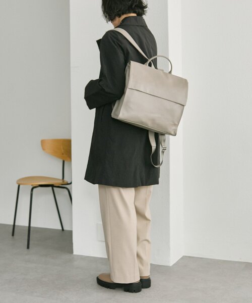 本革/A4サイズ対応》レザーフラップリュック（バックパック/リュック