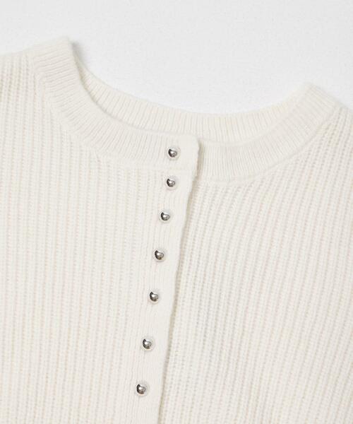 URBAN RESEARCH ROSSO WOMEN(アーバンリサーチ ロッソ)の「『WEB限定』ボタンデザインニットプルオーバー(カーディガン/ボレロ・レディース・グレー/ホワイト/ピンク・FREE)」の11枚目の写真