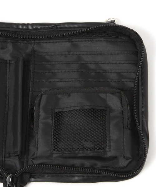 LAKOLE（ラコレ）の「メタルカラーパスポートケース / 634919（パスポートケース・レディース・その他1/ブラック・FREE）」の10枚目の写真