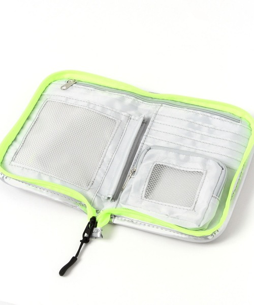 LAKOLE（ラコレ）の「メタルカラーパスポートケース / 634919（パスポートケース・レディース・その他1/ブラック・FREE）」の17枚目の写真