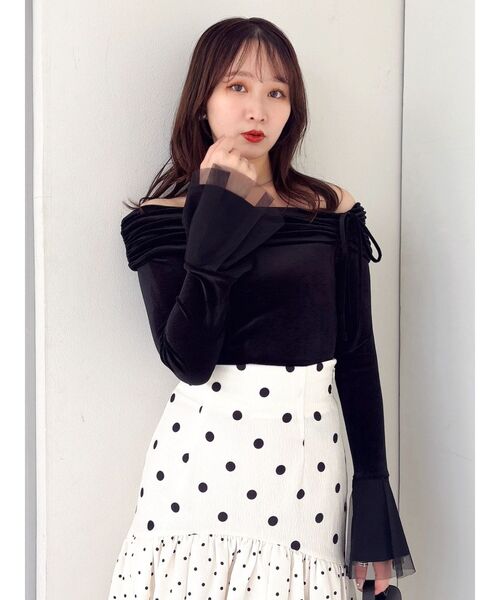 dazzlin（ダズリン）の「シアーベロアオフショルトップス（Tシャツ/カットソー・レディース・アイボリー/ブラック・FREE）」の9枚目の写真