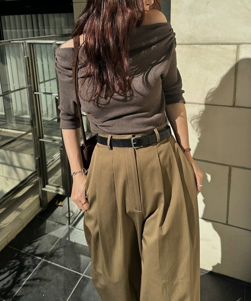 WILLFULLY(ウィルフリー)の「2way sleeve off shoulder rib tops(Tシャツ/カットソー・レディース・ブラウン系その他/タン/チャコール・FREE)」の9枚目の写真