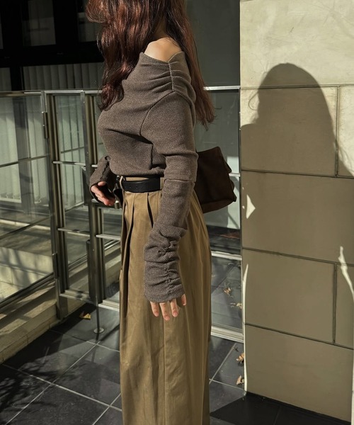 WILLFULLY(ウィルフリー)の「2way sleeve off shoulder rib tops(Tシャツ/カットソー・レディース・ブラウン系その他/タン/チャコール・FREE)」の10枚目の写真