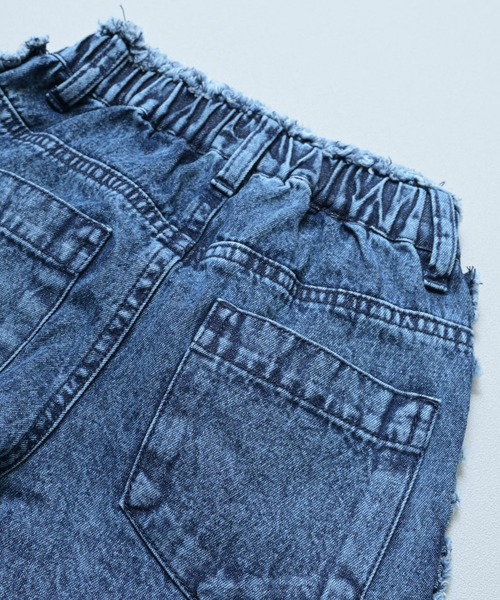 MARKEY'S（マーキーズ）の「デニムサイドフリルバギーパンツ（デニムパンツ・キッズ・ネイビー/ライトブルー・90/100/110/120/130/140/150）」の10枚目の写真