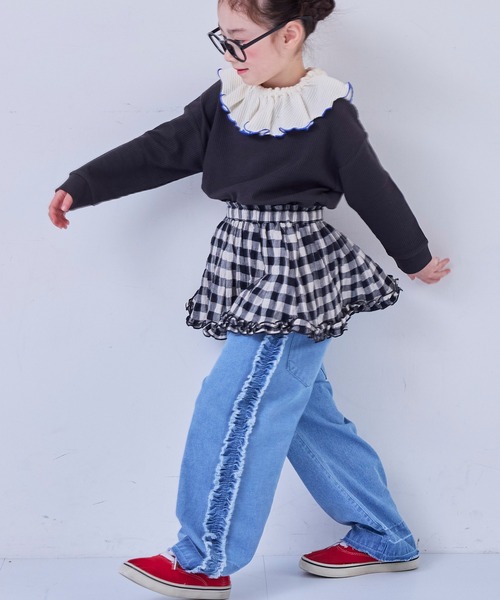 MARKEY'S（マーキーズ）の「デニムサイドフリルバギーパンツ（デニムパンツ・キッズ・ネイビー/ライトブルー・90/100/110/120/130/140/150）」の5枚目の写真