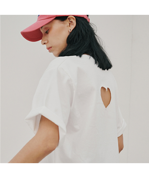 ODER(オディエール)の「パッドハート刺繍Tシャツ-ホワイト(Tシャツ/カットソー・レディース・ホワイト・FREE)」の1枚目の写真