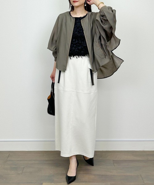 LUGIVA（ルギヴァ）の「バックギャザーフリルブルゾン（ブルゾン・レディース・カーキ/オフホワイト・M）」の18枚目の写真