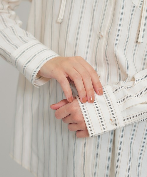 REDYAZEL（レディアゼル）の「Azelyハートストライプフードシャツブラウス（シャツ/ブラウス・レディース・ブルー/ホワイト/イエロー・FREE）」の17枚目の写真