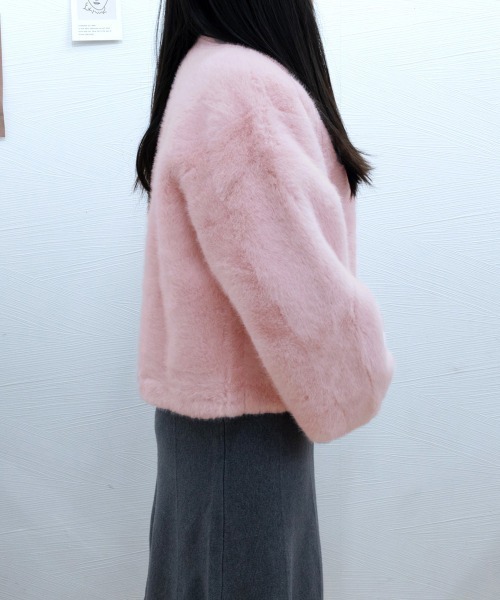 Miniministore(ミニミニストア)の「ファージャケット ふわふわ パールボタン(ノーカラージャケット・レディース・アイボリー/ブラック/ベージュ・FREE)」の17枚目の写真
