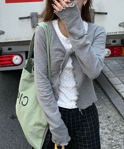 Lis ardent（リスアルダン）の「2点セットアップ/花柄タンクトップ＆カーディガン　春服タンク付きメローステッチトップス２点セット（セットアップ・レディース・ネイビー/グレー・M）」の6枚目の写真