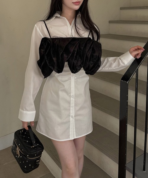 ROYAL PARTY(ロイヤルパーティー)の「レースラッフルビスチェ×ギャザーシャツミニワンピース(シャツワンピース・レディース・ブラック/オフホワイト/ベージュ・FREE)」の1枚目の写真