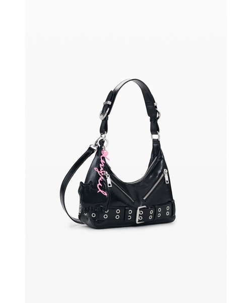 Desigual（デシグアル）の「猫チャーム付き チェーンディテール ブラックショルダーバッグ（ショルダーバッグ・レディース・ブラック・FREE）」の2枚目の写真