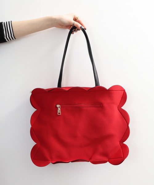 crossi(クロッシー)の「花モチーフボンディングトートバッグ(トートバッグ・レディース・レッド/ブラック/カーキ/グレー・FREE)」の15枚目の写真