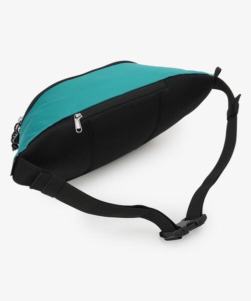 Columbia（コロンビア）の「Columbia/ パナシーアヒップバッグ /コロンビア（ボディバッグ/ウエストポーチ・レディース・ブルーグリーン/ブラウン/グレー/ブラック系その他/ブラック/ブラック系その他2・ONE SIZE）」の15枚目の写真