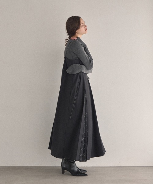 MIELI INVARIANT（ミエリインヴァリアント）の「Pin Dot Line Dress（ワンピース・レディース・ブラック系その他2/ブラック系その他・FREE）」の4枚目の写真