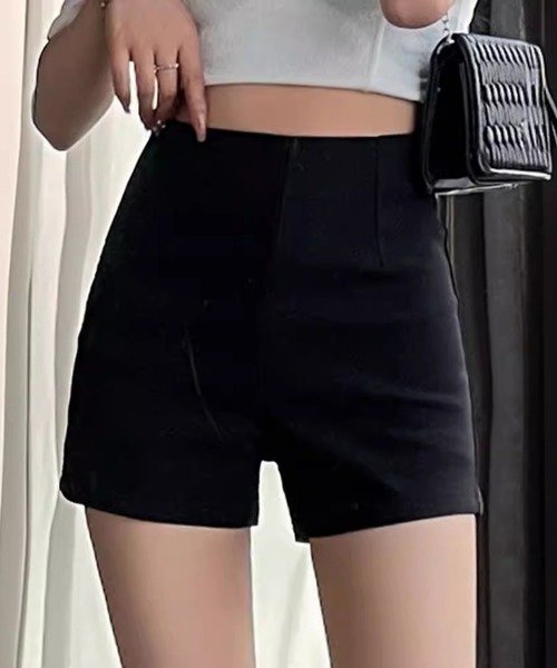 almo(アルモ)の「【Bls】 【ZL】【Bling Leads】ハイウエスト ホットパンツ(BL)(その他パンツ・レディース・ブラック/ホワイト・FREE)」の5枚目の写真