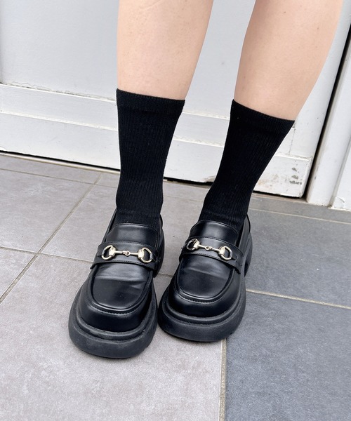 INGNI(イング)の「厚底ビットローファー(パンプス・レディース・ダークブラウン/ブラック・M/L)」の3枚目の写真