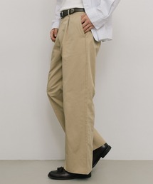 LURAKU(�����N)�́yLURAKU�zOne tuck semi flare chino slacks / 1�^�b�N�Z�~�t���A�`�m�X���b�N�X(�`�m�p���c)
