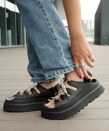 UGG(R) / Golden Glow Toggle