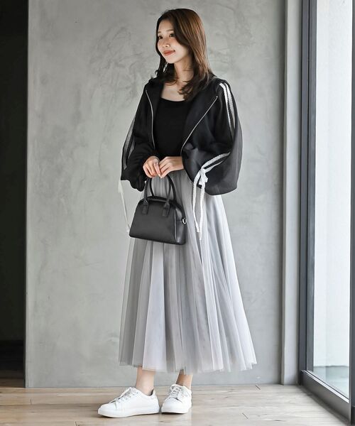 rps（アールピーエス）の「レースリボントラックフードシアージャケット（ブルゾン・レディース・オフホワイト/ブラック・フリー）」の11枚目の写真