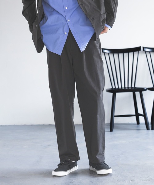 GLOBAL WORK(グローバルワーク)の「シーズンレステックワイドパンツ/643122(その他パンツ・メンズ・ベージュ/ブラック・LARGE/MEDIUM/SMALL/X-LARGE)」の16枚目の写真