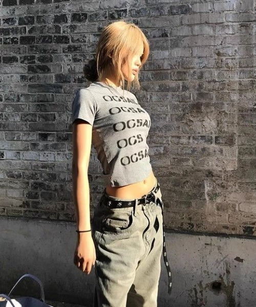 lilful(リルフル)の「【26年春夏新作】ぼかしロゴプリント 半袖Tシャツ(Tシャツ/カットソー・レディース・ブラック/グレー・M/S)」の15枚目の写真