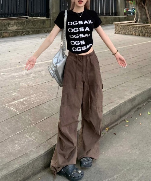 lilful(リルフル)の「【26年春夏新作】ぼかしロゴプリント 半袖Tシャツ(Tシャツ/カットソー・レディース・ブラック/グレー・M/S)」の21枚目の写真