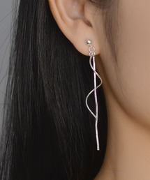 YU-KA:ツイストピアス Twisted Earrings