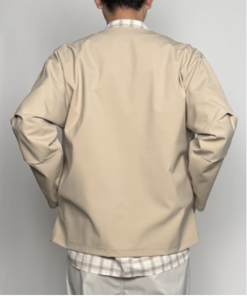 CrawLey edge(クローリーエッジ)の「【CrawLey edge/ クローリーエッジ】 4Way Strech Bottonless Jakcet/ 4ウェイ ストレッチ ボタンレス ジャケット・カーデ(カーディガン/ボレロ・メンズ・ベージュ/ブラック・LARGE/MEDIUM)」の9枚目の写真