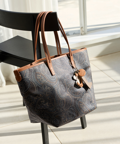 IENA(イエナ)の「《追加》A VACATION/ア ヴァケーション 別注 ROAM LAKE バッグ 26SS-A116(ショルダーバッグ・レディース・ブラック・FREE)」の13枚目の写真