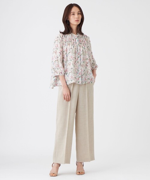 TRANS WORK(トランスワーク)の「【L】【ウォッシャブル】ルーセントフラワーブラウス(シャツ/ブラウス・レディース・ベージュ・44/46)」の2枚目の写真