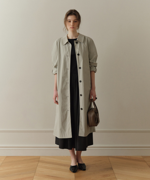 FOR YOUR EYES ONLY(フォー ユア アイズ オンリー)の「Lehe Shirring Trench Coat (Ash Mint)(トレンチコート・レディース・ライトアッシュグレー・FREE)」の1枚目の写真