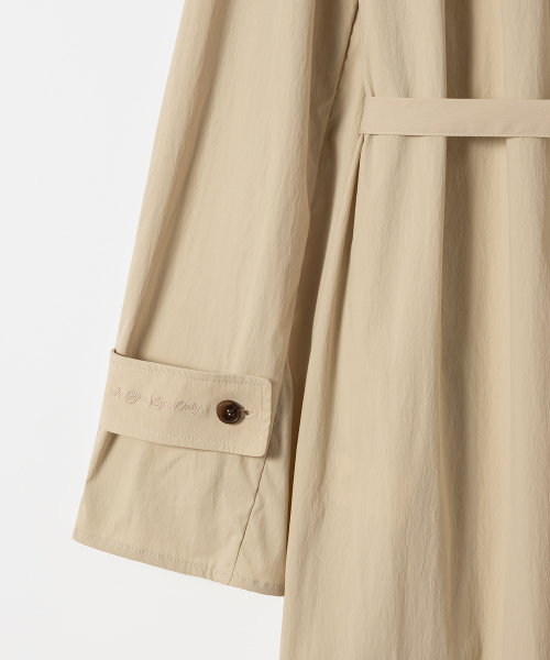 FOR YOUR EYES ONLY(フォー ユア アイズ オンリー)の「Lehe Shirring Trench Coat (Ash Mint)(トレンチコート・レディース・ライトアッシュグレー・FREE)」の8枚目の写真