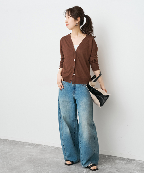 Spick & Span（スピックアンドスパン）の「《手洗い可》リネン天竺カーディガン（カーディガン/ボレロ・レディース・ベージュ/ブラウン/ブルー・FREE）」の4枚目の写真