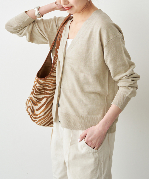Spick & Span（スピックアンドスパン）の「《手洗い可》リネン天竺カーディガン（カーディガン/ボレロ・レディース・ベージュ/ブラウン/ブルー・FREE）」の15枚目の写真