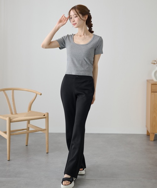 DAYRA(デイラ)の「Uネック コンパクト 半袖 リブ トップス(Tシャツ/カットソー・レディース・ライトグレー/ホワイト/ブラック/グレー・FREE)」の5枚目の写真