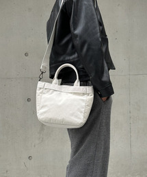 TAB N SHIFT（タブアンドシフト）の「Bella Mini Tote Bag - Cream Velvet（トートバッグ）」