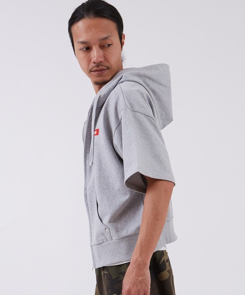 SIDEWAY STANCE（サイドウェイスタンス）の「【SIDEWAY STANCE】ボックスロゴ刺しゅう ライト裏毛 半袖ジップアップパーカー（パーカー・メンズ・ブラック/ネイビー/杢グレー・LARGE/MEDIUM/SMALL/X-LARGE）」の19枚目の写真