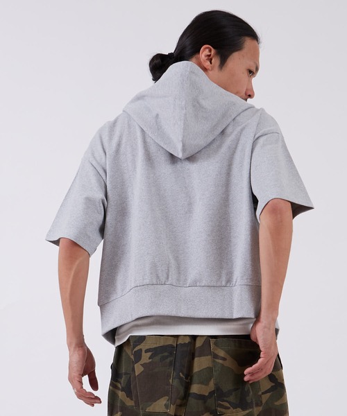 SIDEWAY STANCE（サイドウェイスタンス）の「【SIDEWAY STANCE】ボックスロゴ刺しゅう ライト裏毛 半袖ジップアップパーカー（パーカー・メンズ・ブラック/ネイビー/杢グレー・LARGE/MEDIUM/SMALL/X-LARGE）」の10枚目の写真