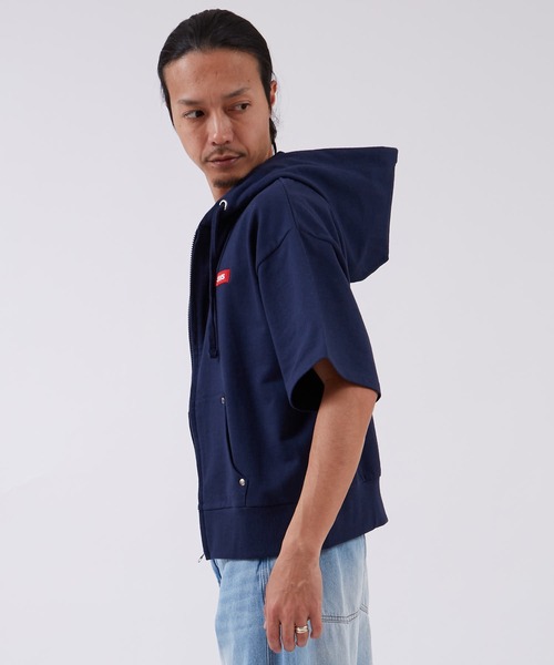 SIDEWAY STANCE（サイドウェイスタンス）の「【SIDEWAY STANCE】ボックスロゴ刺しゅう ライト裏毛 半袖ジップアップパーカー（パーカー・メンズ・ブラック/ネイビー/杢グレー・LARGE/MEDIUM/SMALL/X-LARGE）」の4枚目の写真