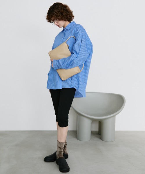 arholiday.standard(エーアールホリデースタンダード)の「real leather flat one-shoulder bag / リアルレザーフラットワンショルダーバッグ(ショルダーバッグ・レディース・ベージュ/ブラック・FREE)」の21枚目の写真