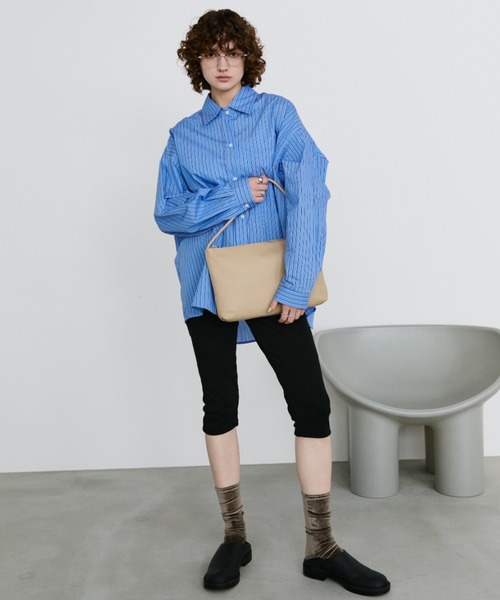 arholiday.standard(エーアールホリデースタンダード)の「real leather flat one-shoulder bag / リアルレザーフラットワンショルダーバッグ(ショルダーバッグ・レディース・ベージュ/ブラック・FREE)」の22枚目の写真